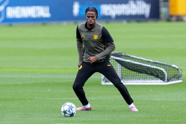 15.09.2025, Abschlusstraining zum UEFA Champions League Spiel zwischen Juventus Turin und Borussia Dortmund, Carney Chukwuemeka (Borussia Dortmund), Dortmund Trainingsgelände Borussia Dortmund NRW Deutschland xRHR-FOTO DEx Copyright: DennisxEwert RHR-FOTOx RHR-FOTO DE