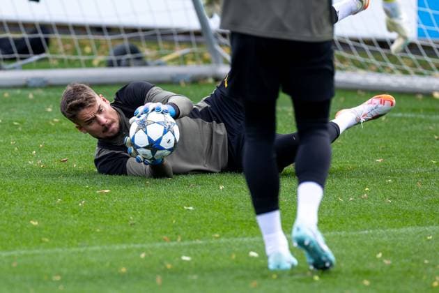 15.09.2025, Abschlusstraining zum UEFA Champions League Spiel zwischen Juventus Turin und Borussia Dortmund, Torwart Alexander Meyer (Borussia Dortmund), Dortmund Trainingsgelände Borussia Dortmund NRW Deutschland xRHR-FOTO DEx Copyright: DennisxEwert RHR-FOTOx RHR-FOTO DE