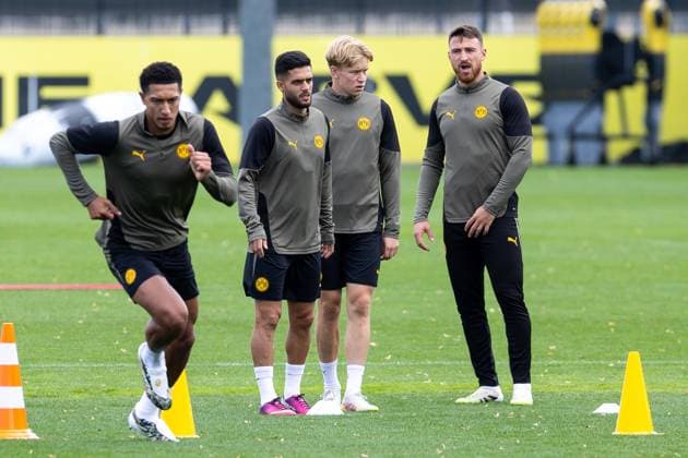 15.09.2025, Abschlusstraining zum UEFA Champions League Spiel zwischen Juventus Turin und Borussia Dortmund, v. l. Jobe Bellingham (Borussia Dortmund), Yan Couto (Borussia Dortmund), Daniel Svensson (Borussia Dortmund), Salih Özcan (Borussia Dortmund), Dortmund Trainingsgelände Borussia Dortmund NRW Deutschland xRHR-FOTO DEx Copyright: DennisxEwert RHR-FOTOx RHR-FOTO DE