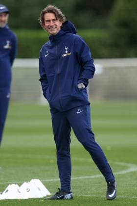 Tottenham Training 15 September 2025, Enfield - Tottenham Hotspur Training - Tottenham Hotspur manager Thomas Frank - Photo: Charlotte Wilson Offside. Enfield UK Copyright: xCharlottexWilsonx xOffsidexOffside