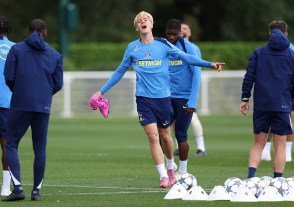 Tottenham Training 15 September 2025, Enfield - Tottenham Hotspur Training - Lucas Bergvall of Tottenham Hotspur - Photo: Charlotte Wilson Offside. Enfield UK Copyright: xCharlottexWilsonx xOffsidexOffside