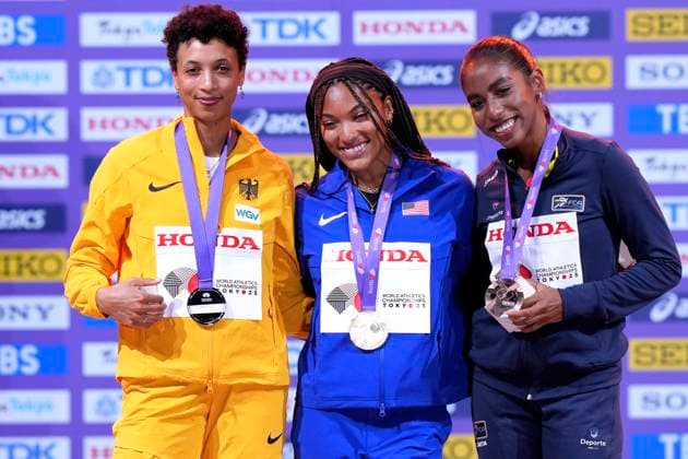 MIHAMBO Malaika Team GER 2.Platz 2.TAG Siegerehrung Weitsprung der Frauen Leichtathletik Weltmeisterschaften 2025 in Tokyo Tokyo am 15.09.2023 Copyright: xLacixPerenyix