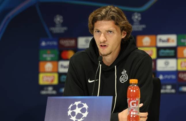 Union s Fedde Leysen pictured during a press conference, PK, Pressekonferenz of Belgian soccer team Royale Union Saint-Gilloise in Eindhoven, The Netherlands, on Monday 15 September 2025. The team prepares for tomorrow s match against Dutch team PSV Eindhoven, on the opening day of the League phase of the UEFA Champions League tournament. VIRGINIExLEFOUR  x134347824x
