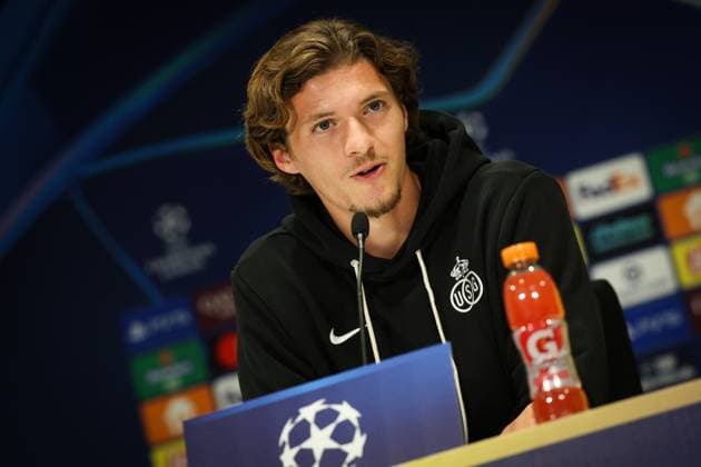 Union s Fedde Leysen pictured during a press conference, PK, Pressekonferenz of Belgian soccer team Royale Union Saint-Gilloise in Eindhoven, The Netherlands, on Monday 15 September 2025. The team prepares for tomorrow s match against Dutch team PSV Eindhoven, on the opening day of the League phase of the UEFA Champions League tournament. VIRGINIExLEFOUR  x134347891x