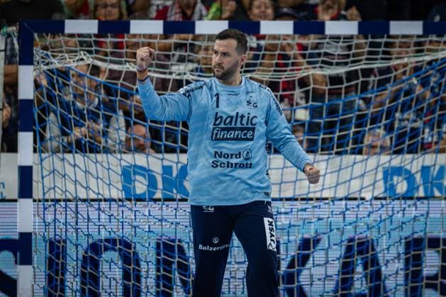 DAIKIN HBL: SG Flensburg-Handewitt vs TSV Hannover-Burgdorf; 15.09.25 Jubel Freude über gehaltenen Ball bei Benjamin Buric (Nr.01, SG Flensburg-Handewitt) DAIKIN HBL: SG Flensburg-Handewitt vs TSV Hannover-Burgdorf, GP JOULE Arena Flensburg am 15.09.25 Copyright: xBEAUTIFULxSPORTS MarioxM.xKobergx