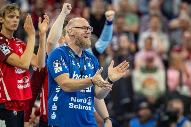 DAIKIN HBL: SG Flensburg-Handewitt vs TSV Hannover-Burgdorf; 15.09.25 Ales Pajovic Trainer (Trainer, SG Flensburg-Handewitt) DAIKIN HBL: SG Flensburg-Handewitt vs TSV Hannover-Burgdorf, GP JOULE Arena Flensburg am 15.09.25 Copyright: xBEAUTIFULxSPORTS MarioxM.xKobergx