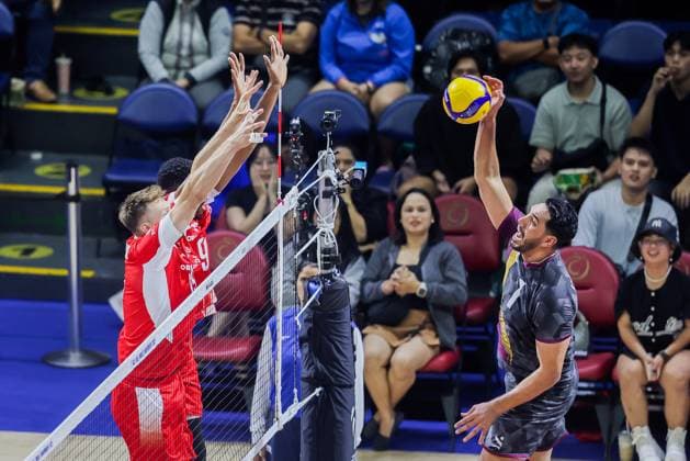 (250915) -- QUEZON CITY, Sept. 15, 2025 -- Youssef Oughlaf (R) of Qatar competes during the pool B match between Poland and Qatar at the FIVB Men s World Championship, WM, Weltmeisterschaft 2025 in Quezon City, the Philippines, on Sept. 15, 2025. ) (SP)THE PHILIPPINES-QUEZON CITY-VOLLEYBALL-FIVB MEN S WORLD CHAMPIONSHIP 2025-POL VS QAT ROUELLExUMALI 