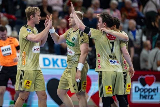 DAIKIN HBL: SG Flensburg-Handewitt vs TSV Hannover-Burgdorf; 15.09.25 Jubel Torjubel bei TSV Hannover-Burgdorf DAIKIN HBL: SG Flensburg-Handewitt vs TSV Hannover-Burgdorf, GP JOULE Arena Flensburg am 15.09.25 Copyright: xBEAUTIFULxSPORTS MarioxM.xKobergx