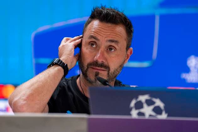 Olympique de Marseille press conference, PK, Pressekonferenz - UEFA Champions League 2025 26 League Phase MD1 Roberto De Zerbi, Head Coach of Olympique de Marseille, speaks in the press room during the Training Session and Press Conference ahead of the UEFA Champions League 2024 25 match against Real Madrid CF at Estadio Santiago Bernabeu on September 15, 2025 in Madrid, Spain. Madrid Estadio Santiago Bernabeu Madrid Spain Copyright: xAlbertoxGardinx AGardin_20250915_Foot_Cha_OlyMar_Pc_0369