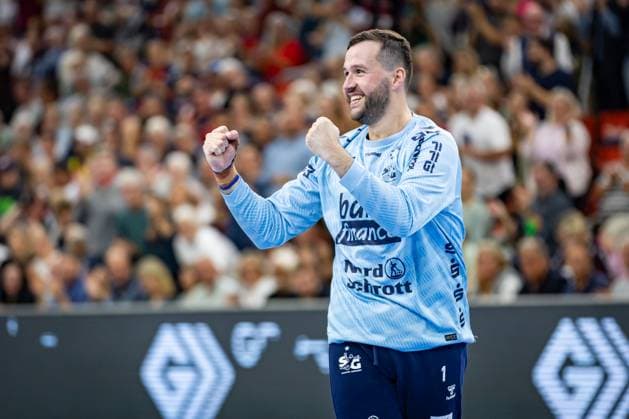 DAIKIN HBL: SG Flensburg-Handewitt vs TSV Hannover-Burgdorf; 15.09.25 Jubel Freude über gehaltenen Ball bei Benjamin Buric (Nr.01, SG Flensburg-Handewitt) DAIKIN HBL: SG Flensburg-Handewitt vs TSV Hannover-Burgdorf, GP JOULE Arena Flensburg am 15.09.25 Copyright: xBEAUTIFULxSPORTS MarioxM.xKobergx
