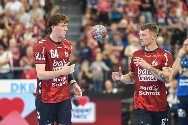 Handball I Herren I Saison 2025-2026 I Bundesliga I 4. Spieltag I SG Flensburg-Handewitt - TSV Hannover-Burgdorf I 15.09.2025 von links Lasse Möller (64, SG Flensburg-Handewitt), Emil Jakobsen (31, SG Flensburg-Handewitt) Copyright: xLobeca JanxKirschnerx