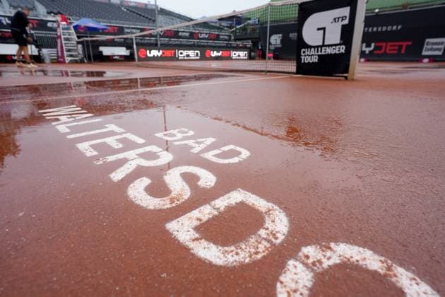 TENNIS - ATP, Tennis Herren Layjet Open BAD WALTERSDORF,AUSTRIA,16.SEP.25 - TENNIS - ATP Challenger Tour, Layjet Open. Image shows Center Court. Keywords: rain.  GEPAxpictures xMichaelxRiedler