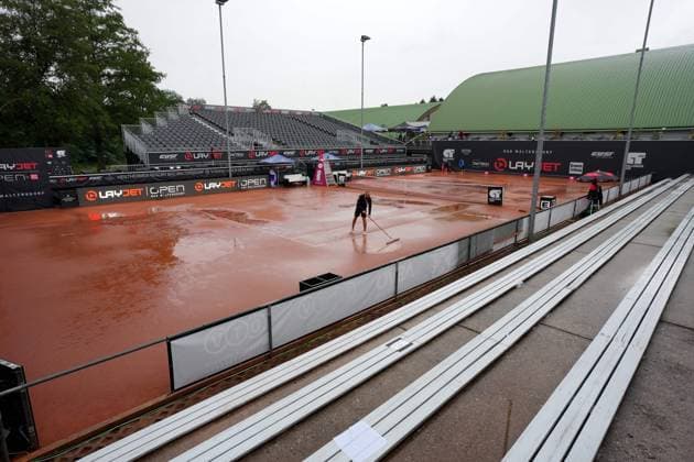 TENNIS - ATP, Tennis Herren Layjet Open BAD WALTERSDORF,AUSTRIA,16.SEP.25 - TENNIS - ATP Challenger Tour, Layjet Open. Image shows Center Court. Keywords: rain.  GEPAxpictures xMichaelxRiedler