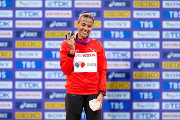 World Athletics Championships; Tokyo, 16.09.2025 Ditaji Kambundji mit der Goldmedaille an den Leichtathletik-Weltmeisterschaften in Tokio am 16. September 2025 Copyright: xBEAUTIFULxSPORTS TobiasxLacknerx