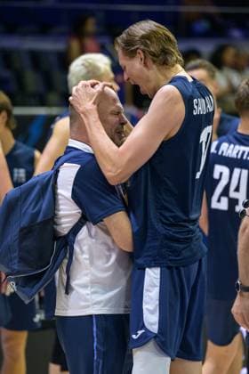 September 16, 2025, Quezon City, Manila, Philippines: France vs Finland in their Pool Phase match during the FIVB Mens Volleyball World Championship, WM, Weltmeisterschaft 2025 in Manila, Philippines. In a 5 set match, Olympic Champions France are beaten 3 sets to 2 by Finland. Finlands Severi SAVONSALMI Quezon City Philippines - ZUMAr144 20250916_zap_r144_001 Copyright: xJaynexRussellx
