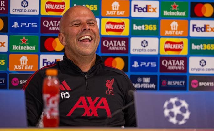 Football - UEFA Champions League - League Phase - Liverpool FC v Club AtlÃ tico de Madrid - MD-1 LIVERPOOL, ENGLAND - Tuesday, September 16, 2025: Liverpool s head coach Arne Slot during a press conference, PK, Pressekonferenz at Anfield ahead of the UEFA Champions League game between Liverpool FC and AtlÃ tico de Madrid. (Photo by David Rawcliffe Propaganda) LIVERPOOL Anfield MERSEYSIDE ENGLAND  Copyright: xDavidxRawcliffex P2025-09-16-Liverpool_Atletico_MD-1-81