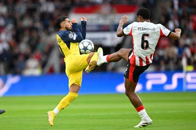 PSV Eindhoven v Royale Union Saint-Gilloise - UEFA Champions League EINDHOVEN, NETHERLANDS - SEPTEMBER 16 : Ait El Hadj Anouar midfielder of Union Saint-Gilloise and Flamingo Ryan defender of PSV Eindhoven during the UEFA Champions League 2025 26 League Phase MD1 match between PSV Eindhoven and Royale Union Saint-Gilloise on September 16, 2025 in Eindhoven, Netherlands, 16 09 2025 Eindhoven Netherlands  Copyright: xNicoxVereeckenx