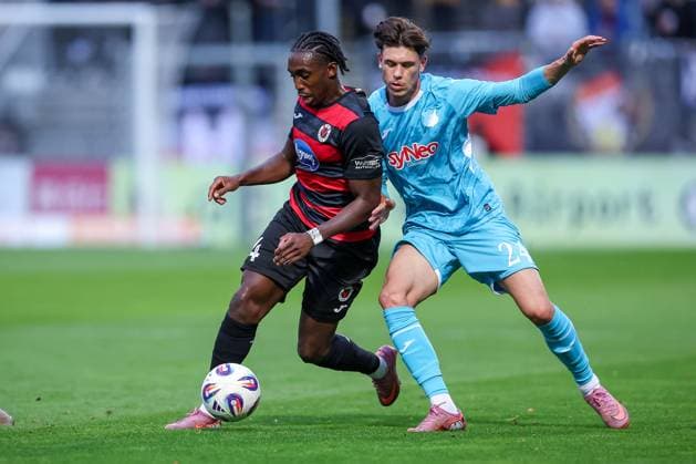 16.09.2025, Fußball, FC Viktoria Köln TSG 1899 Hoffenheim II, 3.Liga, Sportpark Höhenberg, Saison 2025 2026: Frank Ronstadt (Viktoria Koeln 34) im Zweikampf gegen Luca Erlein (Hoffenheim II 24) DFB regulations prohibit any use of photographs as image sequences and or quasi-video. Nordrhein-Westfalen Deutschland