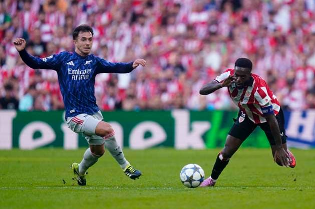 ESP: Athletic Club v Arsenal FC. La Liga EA Sports. UEFA Champions League. Matchday 1. Martin Zubimendi of Arsenal FC and Inaki Williams of Athletic Club during the UEFA Champions League match, between Athletic Club de Bilbao and Arsenal FC, matchday 1, played at San Mames Stadium on September 16, 2025 in Bilbao Spain. kpng Copyright: xSergioxRuizx xPRESSINx PS_250916_ATH_ARS_2526_010