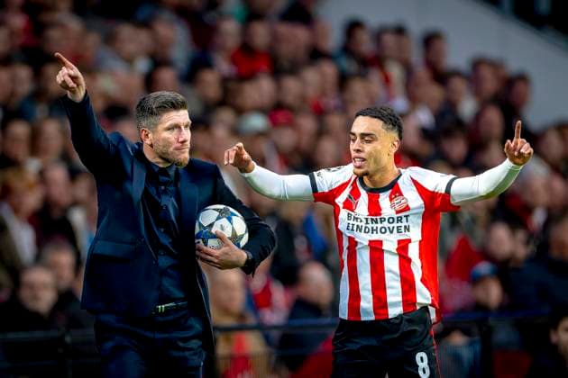 Union Saint-Gilloise trainer Sebastien Pocognili, PSV Eindhoven defender Sergino Dest during the match PSV - Royale Union Saint-Gilloise at the Philips stadium for the Champions League - League phase - Matchday 1 season 2025-2026 in EINDHOVEN, Netherlands on 16 september 2025, (photo by Marcel van Dorst EYE4images DeFodi Images)