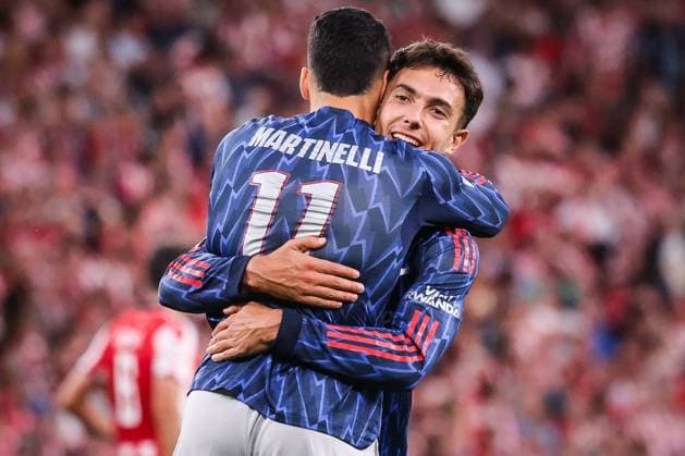 September 16, 2025, Bilbao, Spain, Spain: Gabriel MARTINELLI of Arsenal celebrate his goal with Martin ZUBIMENDI of Arsenal during the UEFA Champions League, League Phase MD1 match between Athletic Club and Arsenal FC at San Mames Stadium on September 16, 2025 in Bilbao, Spain. Marcos Calvo Bilbao Spain - ZUMAm308 20250916_zsp_m308_009 Copyright: xMatthieuxMirvillex