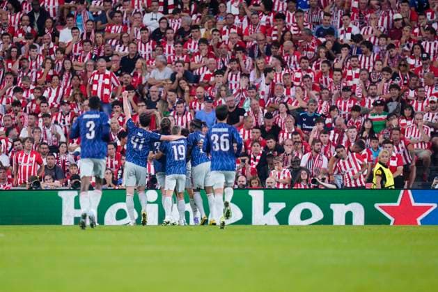 ESP: Athletic Club v Arsenal FC. La Liga EA Sports. UEFA Champions League. Matchday 1. Gabriel Martinelli of Arsenal FC celebrates the 0-1 during the UEFA Champions League match, between Athletic Club de Bilbao and Arsenal FC, matchday 1, played at San Mames Stadium on September 16, 2025 in Bilbao Spain. kpng Copyright: xSergioxRuizx xPRESSINx PS_250916_ATH_ARS_2526_022