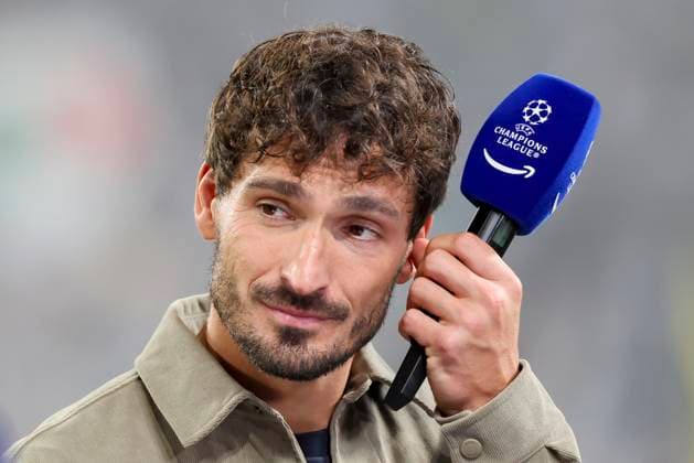 Experte Mats Hummels (Amazon Prime) schaut enttaeuscht, UEFA Champions League 2025 26 League Phase MD1, Juventus v Borussia Dortmund, Juventus Stadium am 16. September 2025 in Turin, Italien. (Foto von Marco Steinbrenner DeFodi Images) Experte Mats Hummels (Amazon Prime) looks dejected, UEFA Champions League 2025 26 League Phase MD1, Juventus v Borussia Dortmund, Juventus Stadium, September 16, 2025 in Turin, Italy. (Photo by Marco Steinbrenner DeFodi Images)