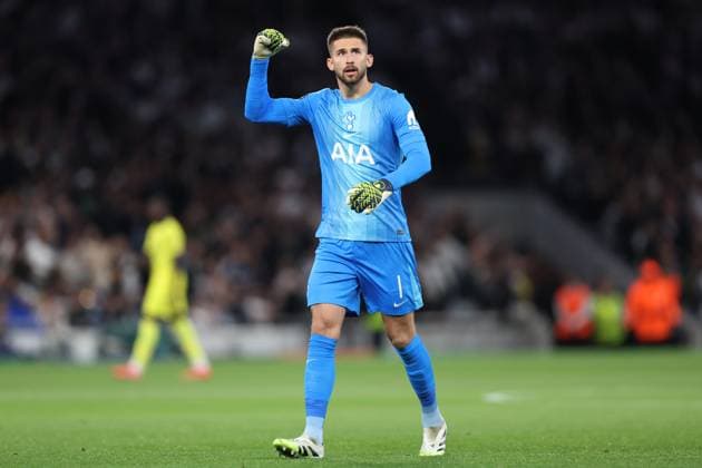 Tottenham Hotspur v Villarreal 16 September 2025, London - UEFA Champions League Football - Tottenham Hotspur v Villarreal - Tottenham Hotspur goalkeeper Guglielmo Vicario celebrates the opening goal - Photo: Charlotte Wilson Offside. London UK Copyright: xCharlottexWilsonx xOffsidexOffside