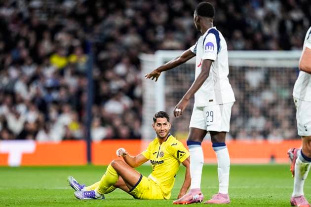 September 16, 2025, London, London, England: Ayoze Perez of Villarreal CF gestures during the UEFA Champions League 2025 26 League Phase MD1 match between Tottenham Hotspur and Villarreal CF at Tottenham Hotspur Stadium on September 16, 2025, in London, England. London England - ZUMAa181 20250916_zaa_a181_099 Copyright: xDennisxAgyemanx