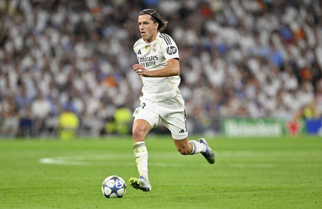 Real Madrid v Olympique de Marseille - UEFA Champions League MADRID, SPAIN - SEPTEMBER 16: Real Madrid’s Alvaro Fernandez Carreras battles for the ball during the UEFA Champions League group stage match between Real Madrid and Olympique de Marseille at Santiago Bernabeu Stadium in Madrid, Spain on September 16, 2025. Burak Akbulut Anadolu Madrid Spain. Editorial use only. Please get in touch for any other usage.  Copyright: x2025xAnadoluxBurakxAkbulutx