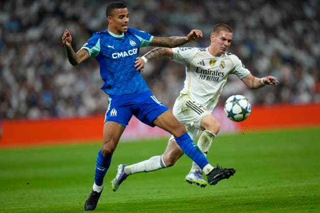 ESP: Real Madrid v Olympique de Marseille. UEFA Champions League. Matchday 1. Mason Greenwood of Olympique Marsella and Franco Mastantuono of Real Madrid CF during the UEFA Champions League match, between Real Madrid and Olympique de Marseille, matchday 1, played at Santiago Bernabeu Stadium on September 16, 2025 in Madrid, Spain. kpng Copyright: xCesarxCebollax xPRESSINx PS_250916_RMA_MAR_768