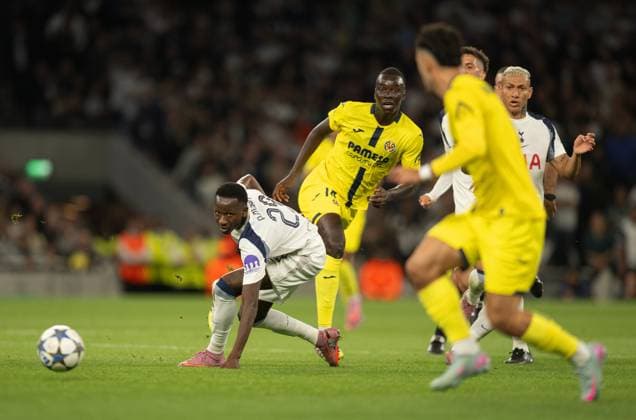 Tottenham Hotspur v Villarreal CF UEFA Champions League Pape Gueye of Villarreal CF passes the ball by Pape Matar Sarr during the UEFA Champions League League Phase match at Tottenham Hotspur Stadium, London UK Newspapers OUT Copyright: xGraemexWilcocksonx FIL-22234-0052