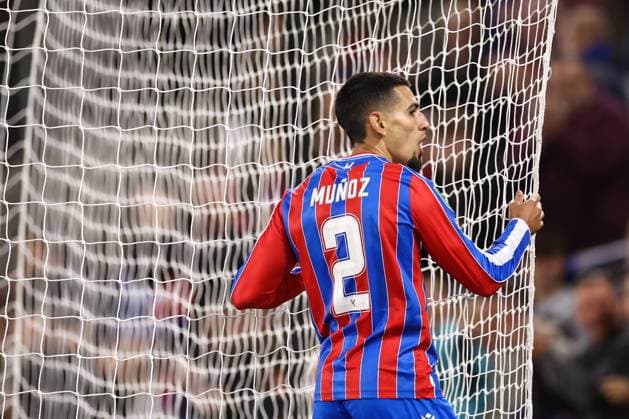 Crystal Palace v Millwall 16 September 2025, London - Carabao Cup - Third Round - Crystal Palace v Millwall - Daniel Munoz of Crystal Palace - Photo: Jacques Feeney Offside. London UK Copyright: xJacquesxFeeneyx xOffsidexOffside