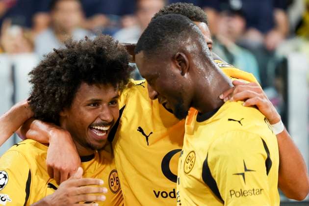 Karim Adeyemi (Borussia Dortmund) bejubelt seinen Treffer zum 0:1 mit Serhou Guirassy (Borussia Dortmund), UEFA Champions League 2025 26 League Phase MD1, Juventus v Borussia Dortmund, Juventus Stadium am 16. September 2025 in Turin, Italien. (Foto von Marco Steinbrenner DeFodi Images) Karim Adeyemi (Borussia Dortmund) celebrates after scoring his teams first goal with Serhou Guirassy (Borussia Dortmund), UEFA Champions League 2025 26 League Phase MD1, Juventus v Borussia Dortmund, Juventus Stadium, September 16, 2025 in Turin, Italy. (Photo by Marco Steinbrenner DeFodi Images)