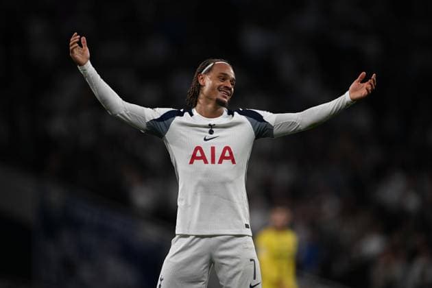 Tottenham Hotspur v Villarreal CF - UEFA Champions League LONDON, UNITED KINGDOM - SEPTEMBER 16: Xavi Simons (7) of Tottenham reacts during the UEFA Champions League football match between Tottenham Hotspur and Villarreal CF at Tottenham Hotspur Stadium on September 16, 2025 in London, United Kingdom. Rasid Necati Aslim Anadolu London United Kingdom. Editorial use only. Please get in touch for any other usage.  Copyright: x2025xAnadoluxRasidxNecatixAslimx