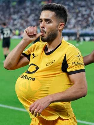 Yan Couto (Borussia Dortmund) bejubelt seinen Treffer zum 2:3, UEFA Champions League 2025 26 League Phase MD1, Juventus v Borussia Dortmund, Juventus Stadium am 16. September 2025 in Turin, Italien. (Foto von Marco Steinbrenner DeFodi Images) Yan Couto (Borussia Dortmund) celebrates after scoring his teams third goal, UEFA Champions League 2025 26 League Phase MD1, Juventus v Borussia Dortmund, Juventus Stadium, September 16, 2025 in Turin, Italy. (Photo by Marco Steinbrenner DeFodi Images)
