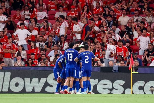 SL Benfica v Qarabag Futbol Klubu - UEFA Champions League 2025 2026 Qarabag celebra o golo da vitoria durante a partida entre SL Benfica v Qarabag Futbol Klubu, valida pela UEFA Champions League 2025 2026 no Estadio da Luz, Portugal (Foto de Diogo Faria Reis Avant Sports) Lisboa Estadio da Luz Portugal Copyright: xDiogoxFariaxReis AvantxSportsx