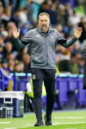 Sheffield Wednesday v Grimsby Town Carabao Cup Grimsby Town manager David Artell during the Carabao Cup Third Round match at Hillsborough, Sheffield UK Newspapers OUT Copyright: xMaxxTomlinsonx FIL-22235-0081