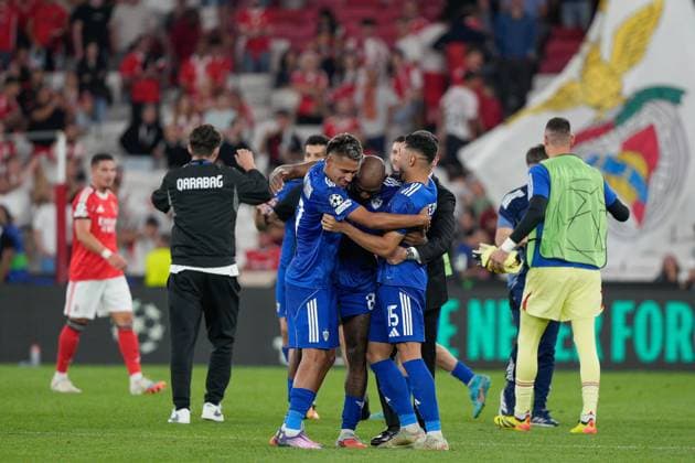 CHAMPIONS LEAGUE: BENFICA x QARABAG Qarabag players (C) celebrates their victory agains SL Benfica during UEFA Champions League 2025 26 League phase Matchday 1 between SL Benfica and Qarabag FK at Estadio da Luz in Lisbon, Portugal. 15 09 2025 Lisbon Estadio da Luz Lisbon Portugal Copyright: xBrunoxdexCarvalhox
