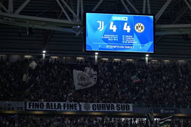 Turin, Allianz Stadium, 16.09.25, ITA, Herren, UEFA Champions Leaugue, Saison 2025-2026, Juventus Turin - Borussia Dortmund Bild: Anzeigetafel mit Endstand 4:4 UEFA regulations prohibit any use of photographs as image sequences and or quasi-video. Piemont Italien