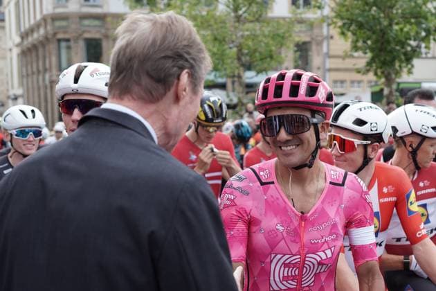 Radsport Tour de Luxembourg 2025 17.09.2025, Cyclisme, Radsport, Tour de Luxembourg, Luxemburg Rundfahrt, 2025, Luxemburg, vl: Son altesse Royale Monseigneur Henri de Luxembourg - Richard CarapazEF Education - EasyPost