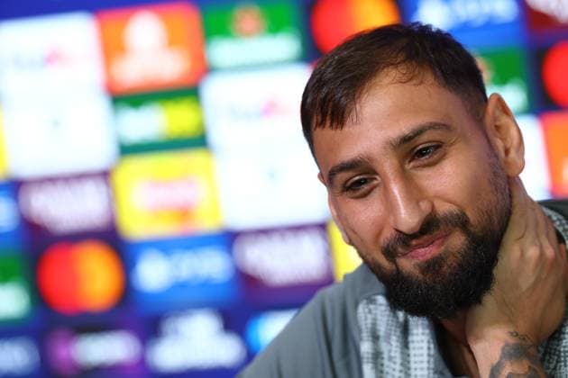 Manchester City Training Session And press conference, PK, Pressekonferenz - UEFA Champions League 2025 26 League Phase MD1 Gianluigi Donnarumma of Manchester City speaks with the media during a press conference ahead of the UEFA Champions League 2025 26 League Phase at Manchester City Football Academy in Manchester, England, on September 17, 2025. Manchester England  Copyright: xCiroxDexLucax originalFilename:deluca-gbrmanch250917_npDBl.jpg