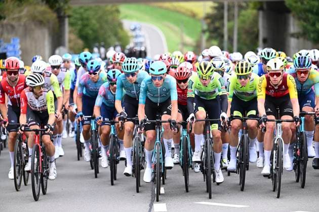 Grand Prix de Wallonie 2025 Cycling Race NAMUR, BELGIUM - SEPTEMBER 17 : illustration picture peloton during the 66th edition of Grand Prix de Wallonie an UCI ProSeries 1.Pro one day cycling road race for Men Elite of 187 km with start in Dison and finish in Citadelle de Namur on September 17, 2025 in Namur, Belgium, 17 09 2025 ( Motordriver Stefan Boone - Namur Belgium  Copyright: xVincentxKalutx