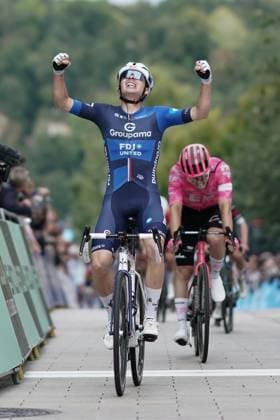 Radsport Tour de Luxembourg 2025 17.09.2025, Cyclisme, Radsport, Tour de Luxembourg, Luxemburg Rundfahrt, 2025, Luxemburg, vl: sieger Romain GregoireGroupama - FDJ vor Marijn van den BergEF Education - EasyPost