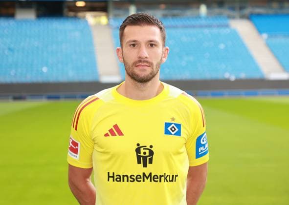 offizieller Portraittermin Verein Hamburger SV 2025 2026 Daniel Heuer Fernandes ( Hamburger SV 1) 17.09.2025, Sporthalle, Hamburg, offizieller Portraittermin Verein Hamburger SV 2025 2026