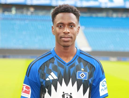 offizieller Portraittermin Verein Hamburger SV 2025 2026 Albert Sambi Lokonga ( Hamburger SV 6) 17.09.2025, Sporthalle, Hamburg, offizieller Portraittermin Verein Hamburger SV 2025 2026