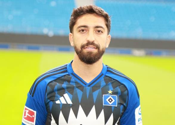 offizieller Portraittermin Verein Hamburger SV 2025 2026 Immanuel Pherai ( Hamburger SV 10) 17.09.2025, Sporthalle, Hamburg, offizieller Portraittermin Verein Hamburger SV 2025 2026