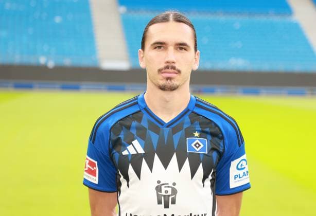 offizieller Portraittermin Verein Hamburger SV 2025 2026 Rayan Philippe ( Hamburger SV 14) 17.09.2025, Sporthalle, Hamburg, offizieller Portraittermin Verein Hamburger SV 2025 2026