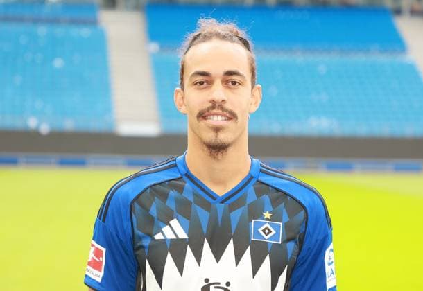 offizieller Portraittermin Verein Hamburger SV 2025 2026 Yussuf Poulsen ( Hamburger SV 15) 17.09.2025, Sporthalle, Hamburg, offizieller Portraittermin Verein Hamburger SV 2025 2026