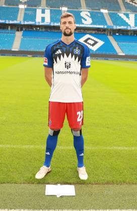offizieller Portraittermin Verein Hamburger SV 2025 2026 Jonas Meffert ( Hamburger SV 23) 17.09.2025, Sporthalle, Hamburg, offizieller Portraittermin Verein Hamburger SV 2025 2026